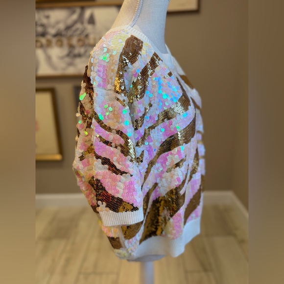 New! QUEEN OF SPARKLES Gold and White Full Sequin Tiger Stripes Sweater - Picture 6 of 10